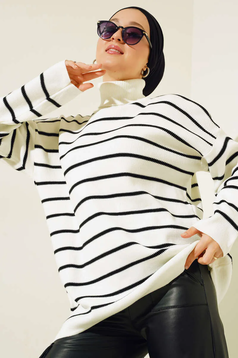 BNG Women Fisherman Collar Striped Sweater Ecru - Clermont