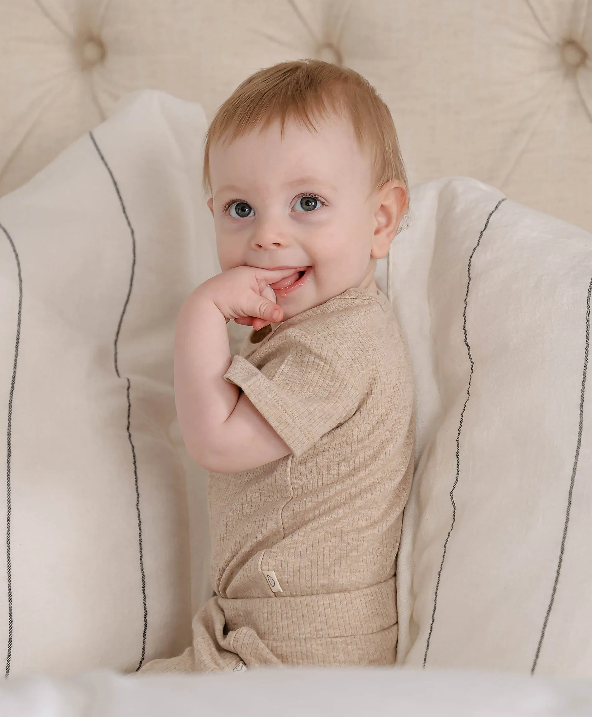 Comfy baby short sleeve bodysuit - Heather oat