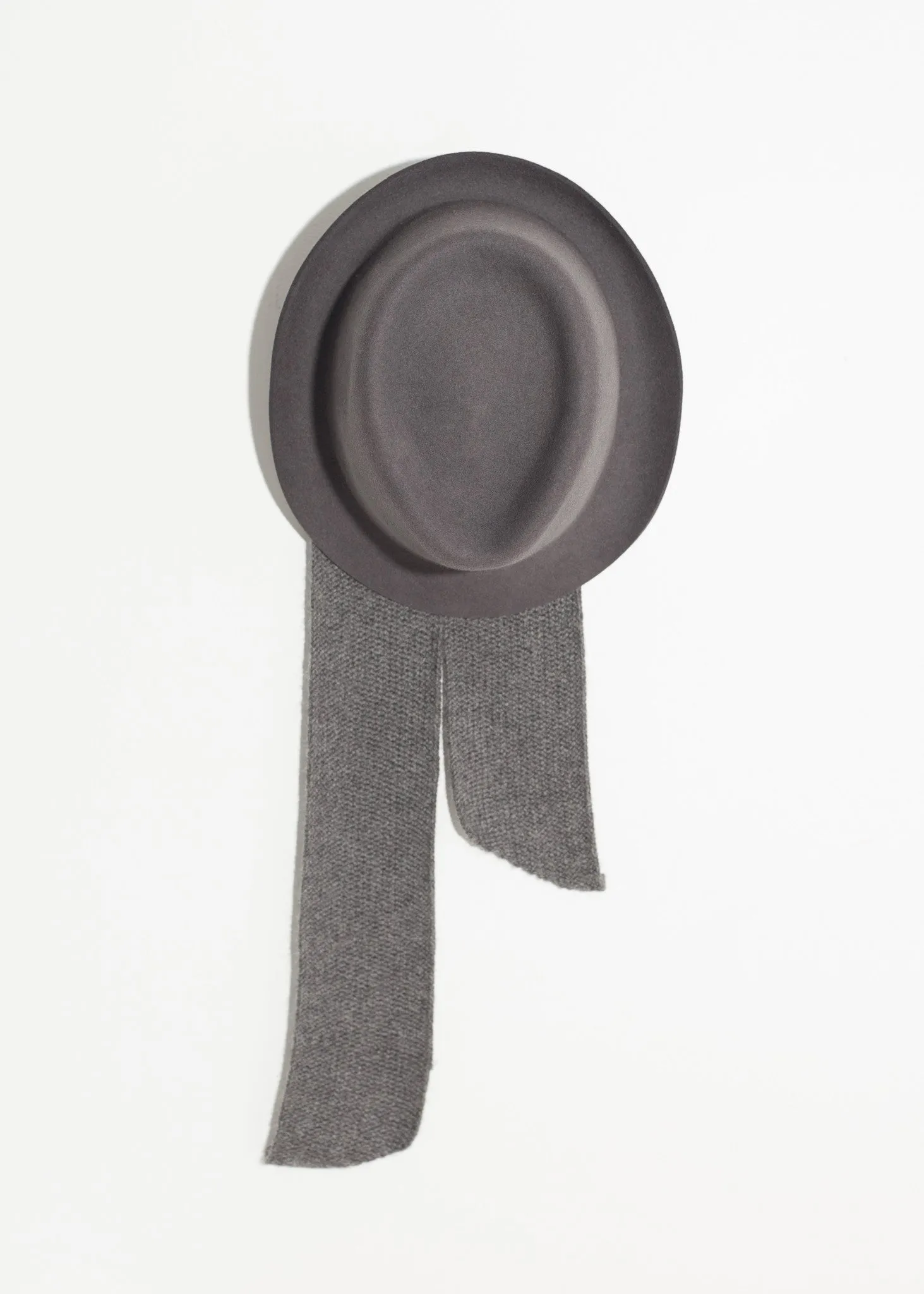 Kate Hat in Steel Grey - A Stylish and Fashionable Choice