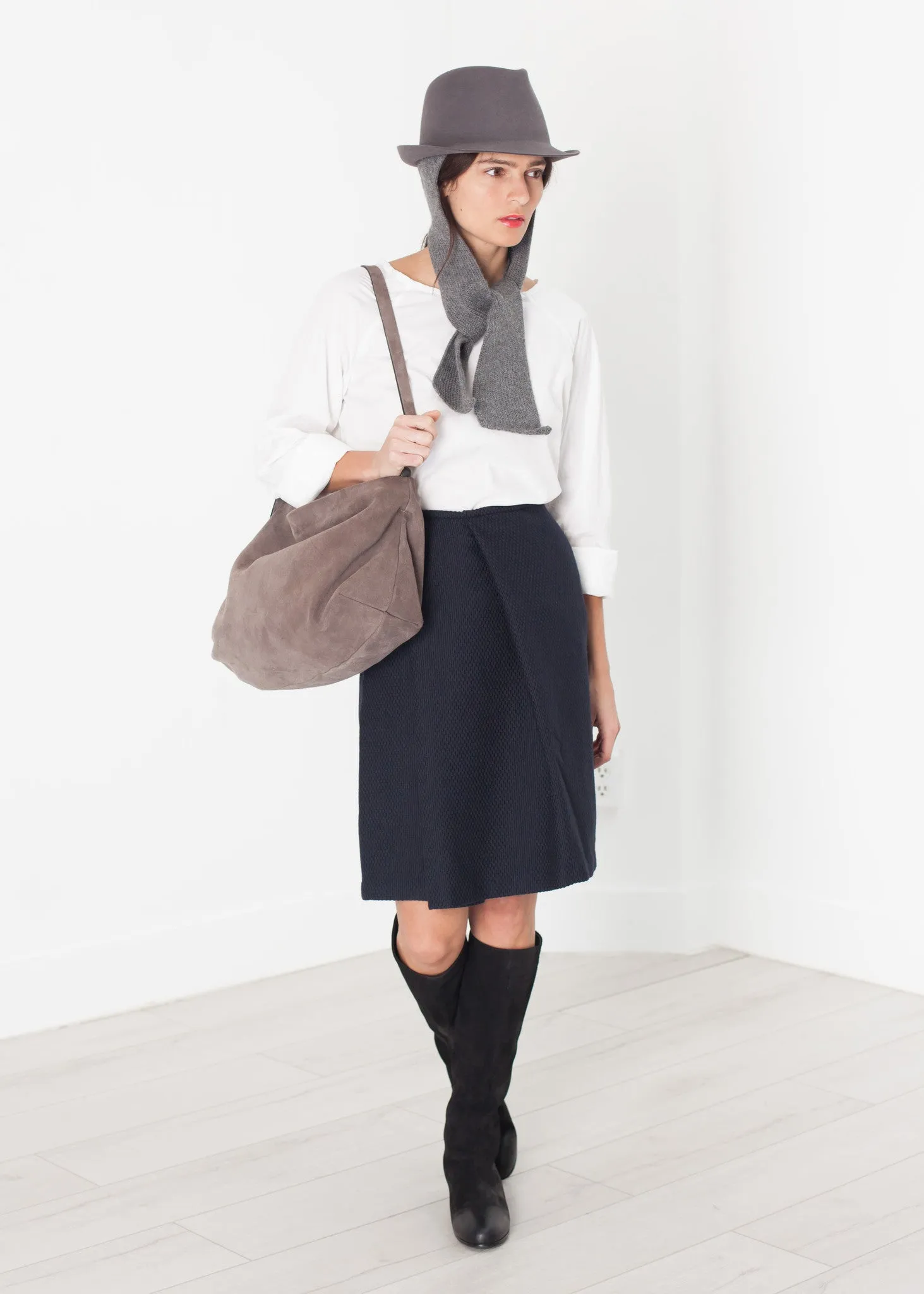 Kate Hat in Steel Grey - A Stylish and Fashionable Choice