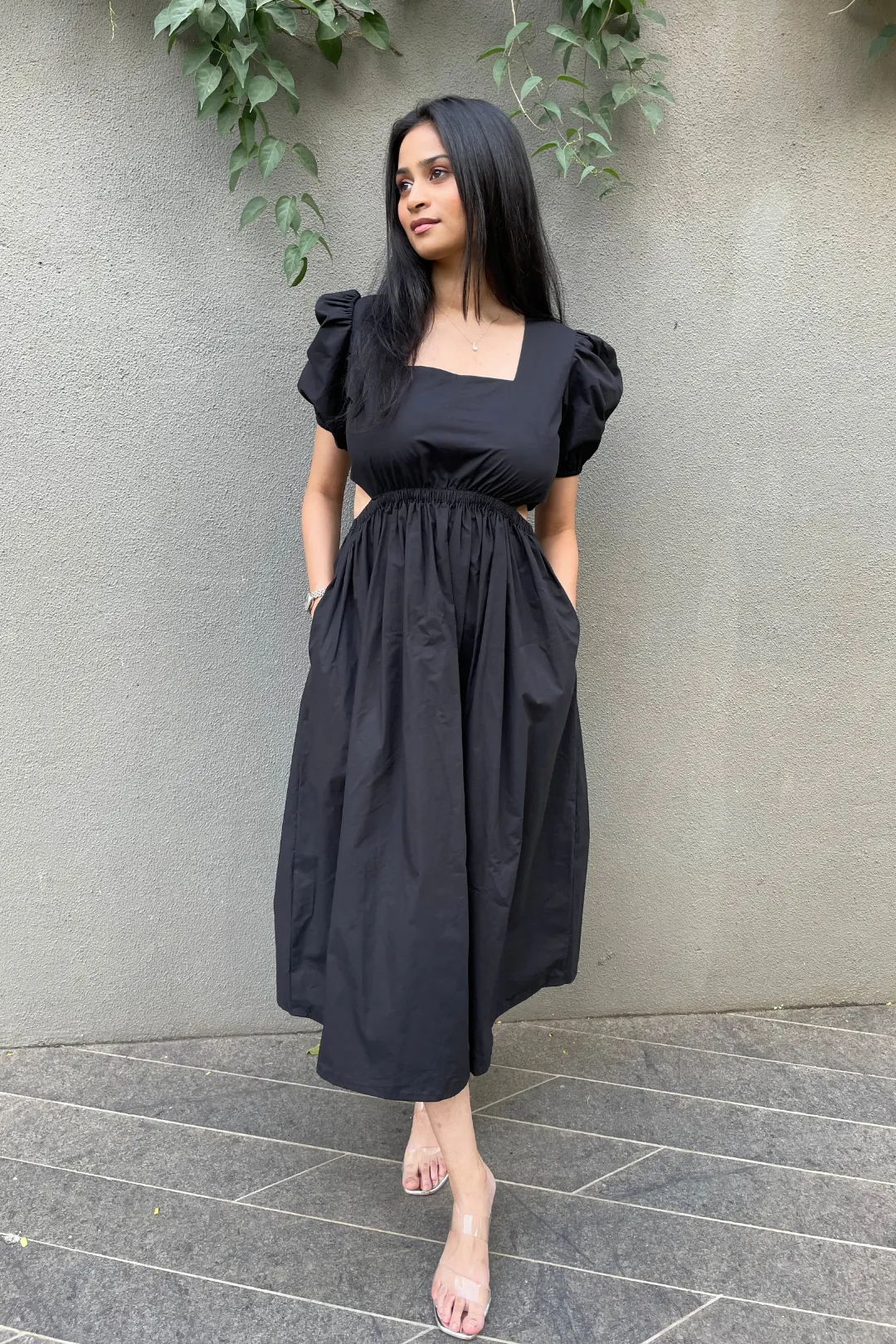 Suzan - Black Maxi Dress With Side Cuts